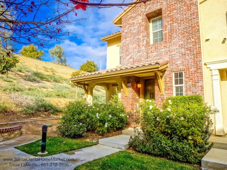 28481_Herrera_St_Valencia_CA_91354_Esperto Townhome