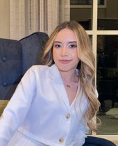 Real Estate Agent Valerie Blohm