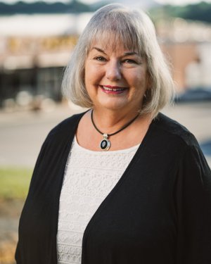 Freida Barker - Broker at Century 21 Heritage Realty