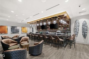 Valencia Grand Bar and Lounge