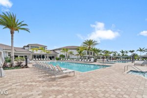 Valencia Grand Resort Pools
