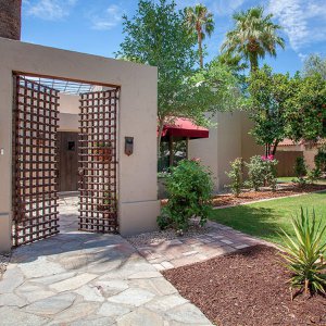 La Hacienda Historic District