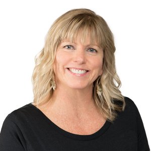 Picture of Carolyn Canning, local Idaho Real Estate agent