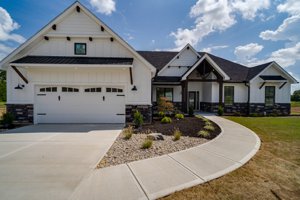Build a dream home in Beavercreek
