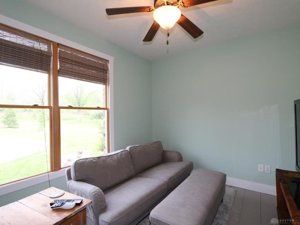 No Home Staging Photo