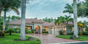 Jonathan Burg Luxury Broker Selling SW Florida 1