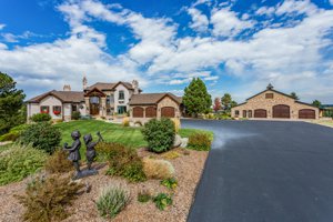 Luxury Home In Parker Colorado