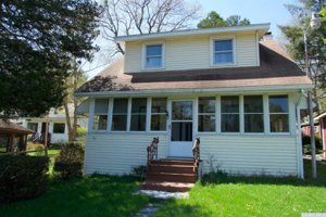 86 W Shore Dr, Kinderhook, NY 2