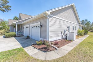 2 Car Garage 3108 Redfield Dr Magnolia GReens