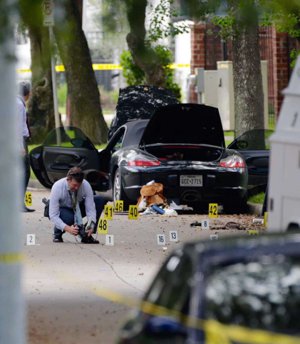 Crime Scene processed, West U Shooting, 9-26-2016, Photo by Mark Mulligan / Houston Chronicle