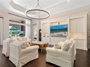 15024 Castle Park Terrace, Country Club East, Lakewood Ranch, FL 34202 A warm and inviting Living Room