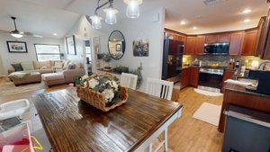 4926 Preston Way Sarasota FL 34232 Cedar Hollow Kitchen Family Room