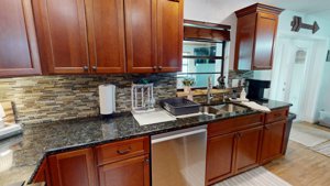 4926 Preston Way Sarasota FL 34232 Cedar Hollow Kitchen