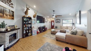 4926 Preston Way Sarasota FL 34232 Cedar Hollow Living Room