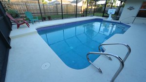 6577 Waterford Circle in Sarasota - Inviting heated pool