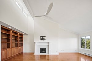 27 Shepherds Knoll Livingroom