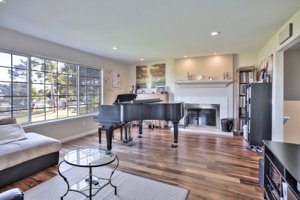 488 Junipero Pacific Grove CA 93950 Living Room