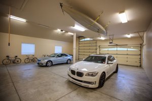 6 car plus a motorhome garage 