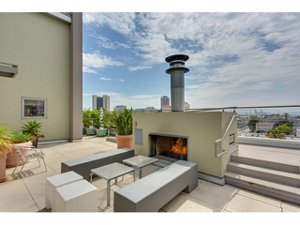 The Walker Building - Long Beach - Danielle Baker