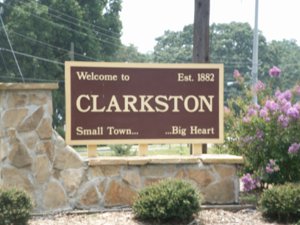 Clarkston Welcome sign