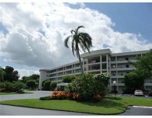 Palm Aire rental on Oaks Dr