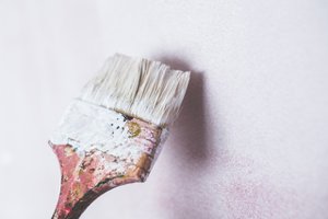Things to fix up before selling your home