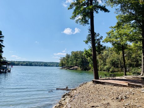 6 Caribe lakeside