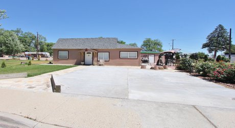 810 S 3rd West A Mountain Home ID 83647 01