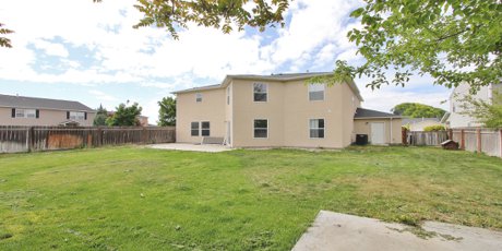 1810 W Dew Mist Dr Nampa, ID 83651 14