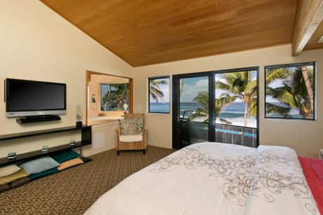 Ke Waena Master Bedroom 