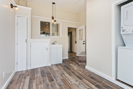 Kahaone Loop Laundry Room 