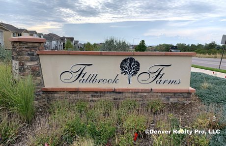 Fallbrook Farms Community Monument Thornton, CO
