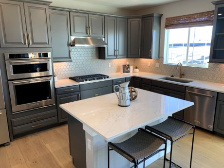 KB HOME Model Home Kitchen 