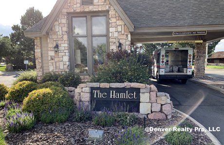 The Hamlet Community Monument Castle Pines, CO