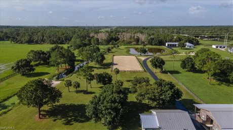 Lee County Florida horse property for sale.