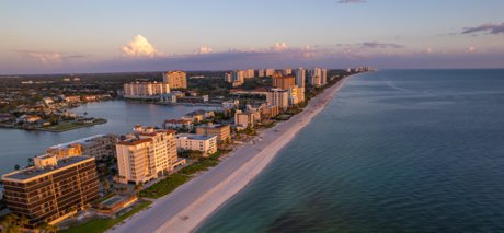 A closer look at Luxury Beachfront High-Rise Condominiums