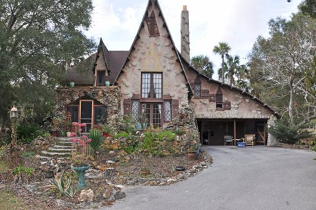 Plymouthonian House in Sorrento Florida
