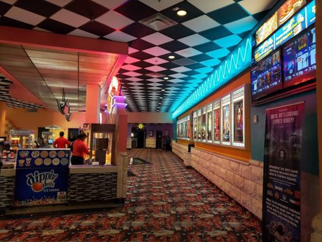 Baldwin Park Movie Theaters - Orlando FL