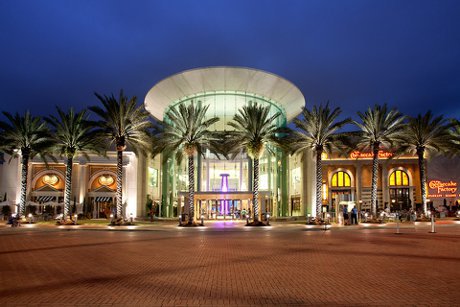 Windermere shopping including The Grove at Isleworth and Cornerstone at Summerport in Orange County, Florida
