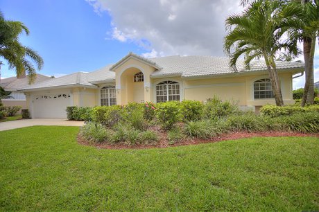 6151 Winding Lake The Shores Waterfront T&RTeam
