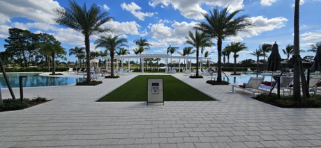 Eastpointe Palm Beach Gardens Pool