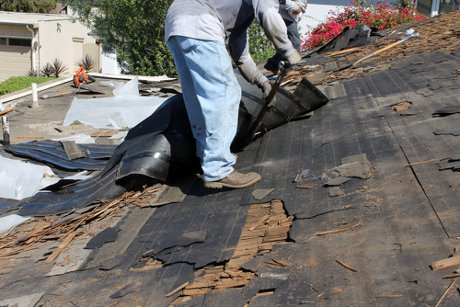 Old shingle roof on home in Clemson, SC.