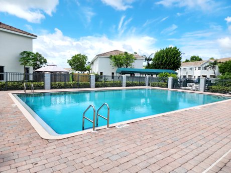 1708 community pool
