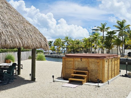 tiki office