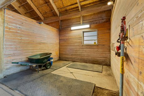 Horse Barn with wash bay