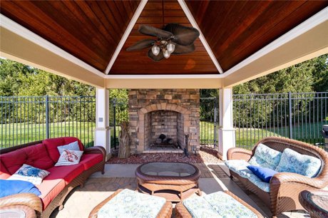 Enjoy resort-like living in Beavercreek Ohio