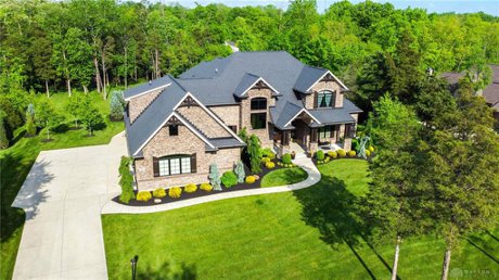Country Brook Estate Homes in Springboro OH