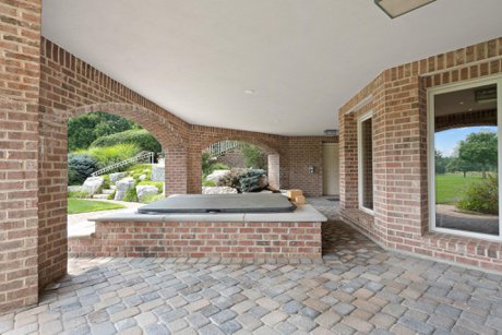 Hot Tub in Dayton Dream Home Ready For You