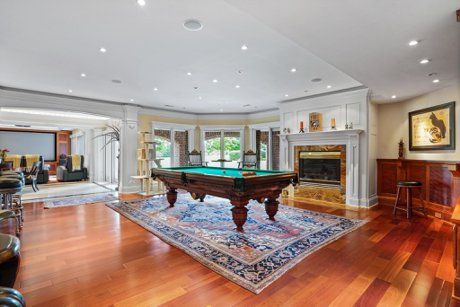 Luxury Home in Dayton Ohio with Billiard Room