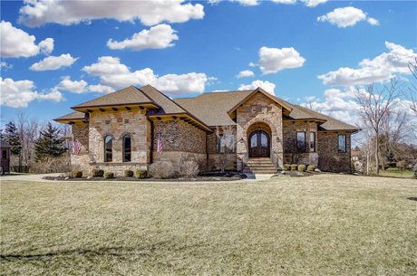 Centerville OH Luxury Neighborhood